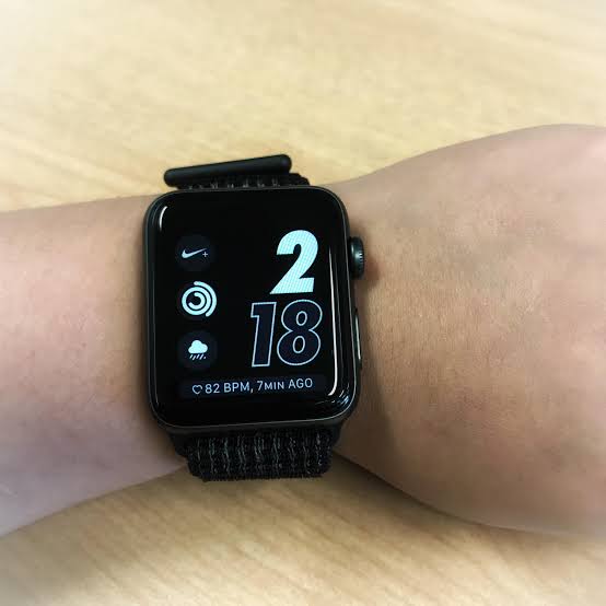 Apple watch s3 by Apple : review - Smartwatches- Tryandreview.com